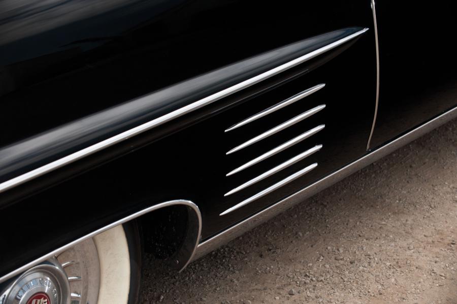  Cadillac Series 62 Hardtop Coupe 1958 года  (фото 3 из 19)